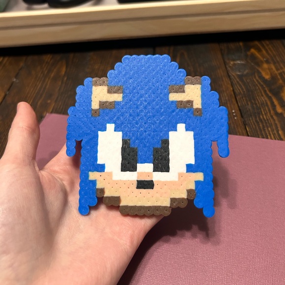 Sonic the Hedgehog Perler Bead Sprite - Picture 2 of 5
